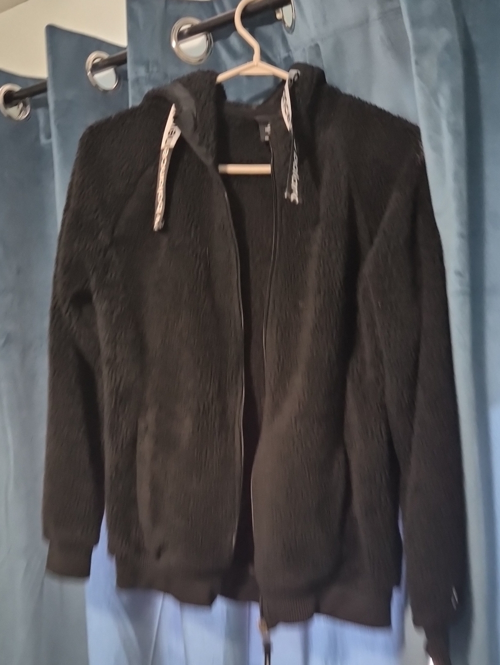 Black Sherpa Fleece Hooded Sweatee  - Women's Cozy Zip-Up